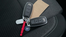 Nissan Qashqai 1.3 DiG-T MH 158 N-Connecta 5dr Xtronic Petrol Hatchback